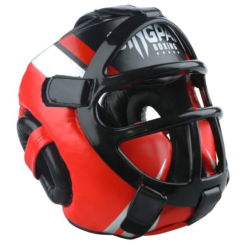 CASQUE DE BOXE AVEC GRILLE ROUGE